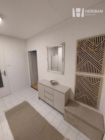 1,5 izb.byt,41m2,rekonštr.,zariadený, Kuzmanyho,Staré Mesto