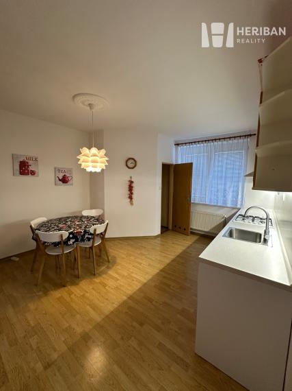 3 izb.byt, 91m2, rekonštr. a zariadený, Rastislavova ul, JUH