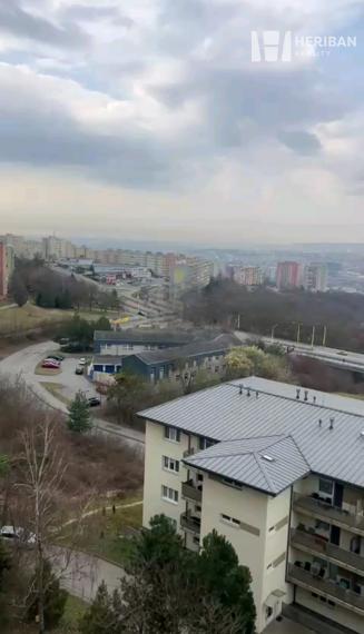 3-izb.byt s logiou, zariadený, nová komplet rek, Krosnianska ul