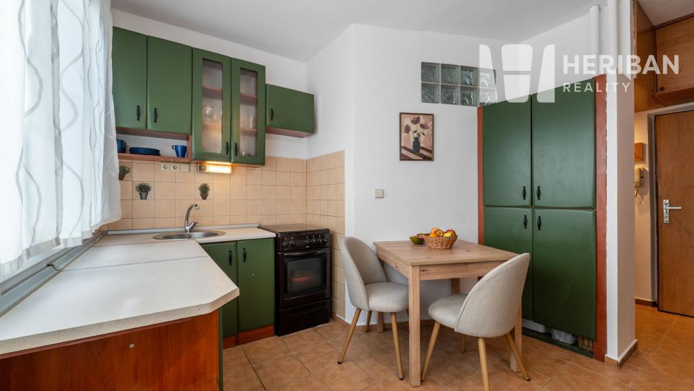 1zb.byt, rekonštr +zariadený, SNP/Nešporova, Západ-Terasa