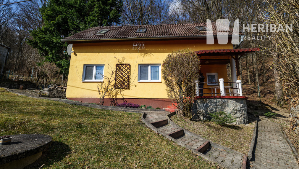 3-izb.murovaná chata,7,6ár.pozemok,Baška, časť Maša