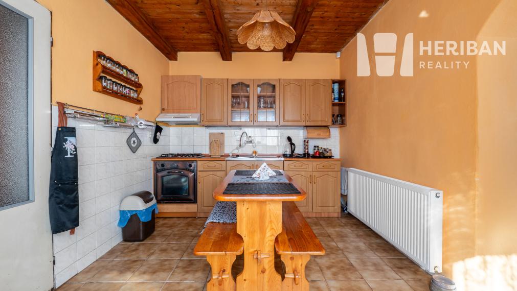 3-izb.murovaná chata,7,6ár.pozemok,Baška, časť Maša