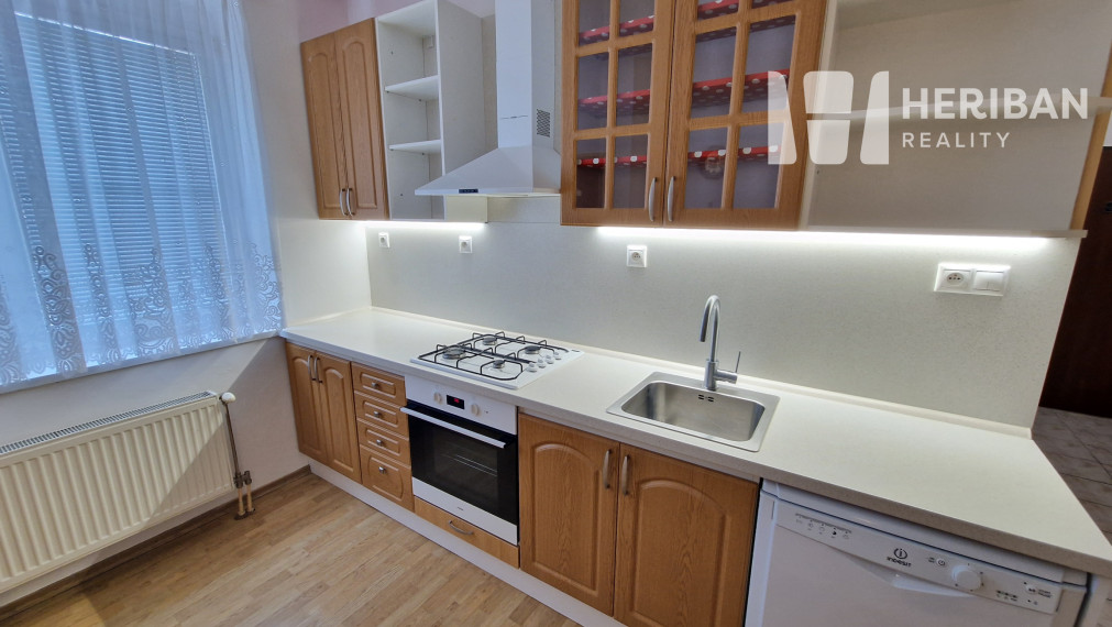 3 izb.byt, 91m2, rekonštr. a zariadený, Rastislavova ul, JUH