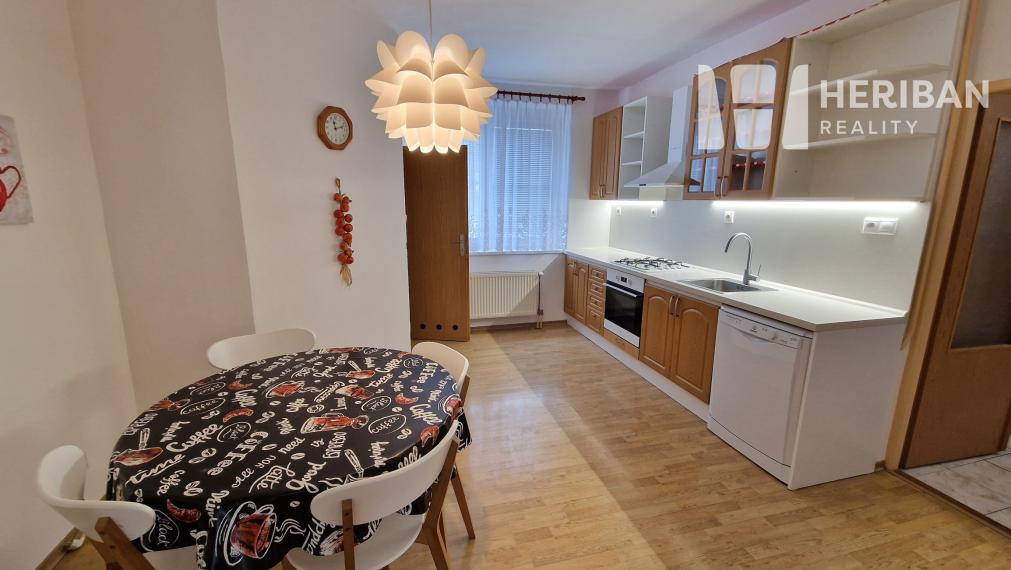 3 izb.byt, 91m2, rekonštr. a zariadený, Rastislavova ul, JUH