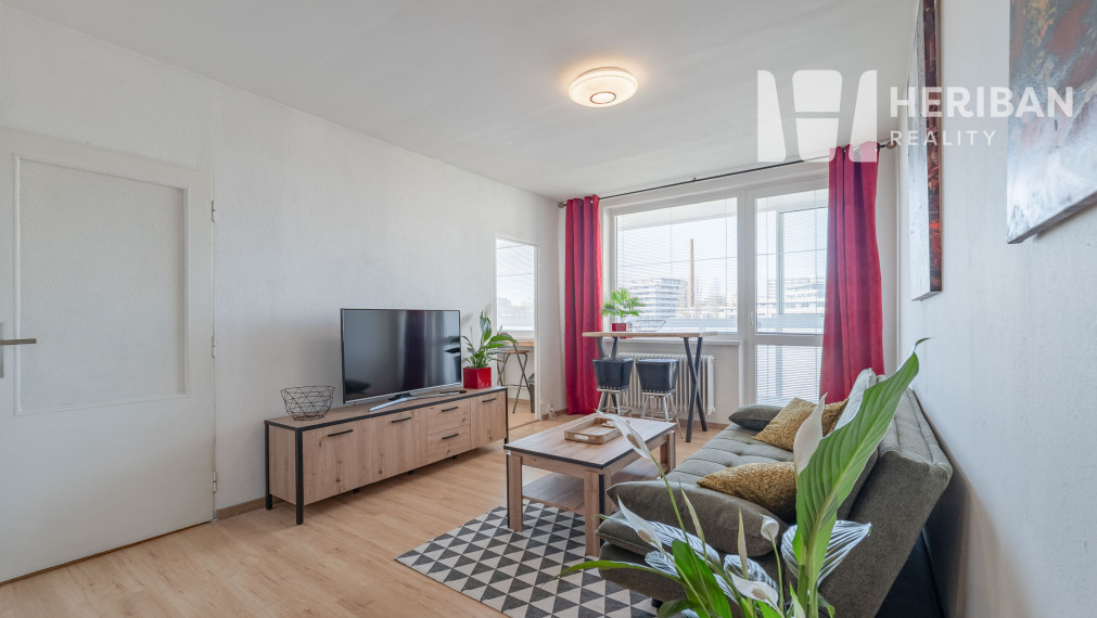 1,5 izb.byt,41m2,rekonštr.,zariadený, Kuzmanyho,Staré Mesto