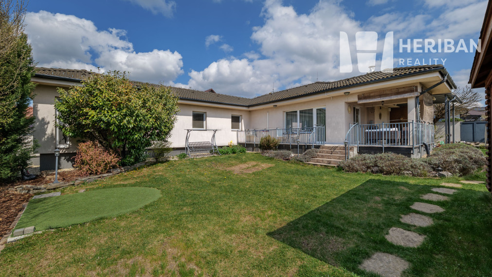 NA PREDAJ – 4 IZB. RODINNÝ DOM, VAJKOVCE (SLNEČNÁ STRÁŇ)