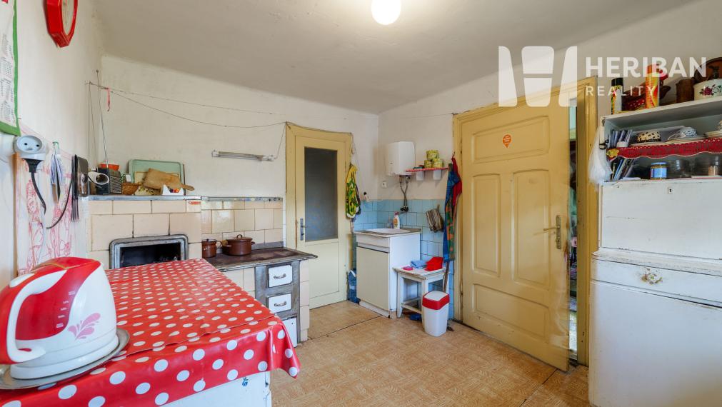 chata/rodinný dom s 11ár.pozemkom, Gelnica, KE-okolie