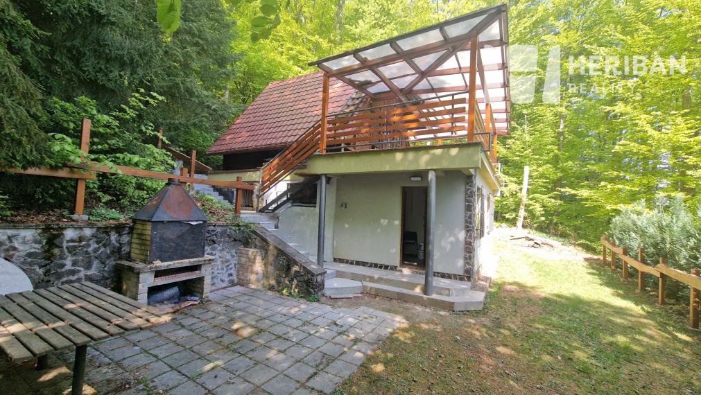 3izb.murovaná chata pri jazere, 21ár.pozemok, Bukovec