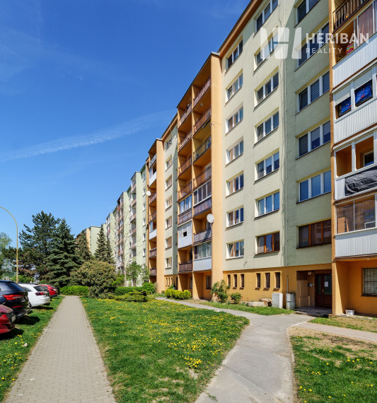 4zb.byt s logiou, 81m2, Sokolovská ul, Západ-Terasa
