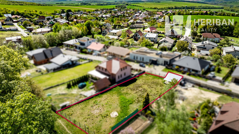 9,2 ár.pozemok na výstavbu RD, Nováčany, KE-okolie