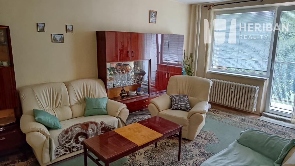 3izb. byt s logiou 72 m2, ul. Azovská, KE Nad Jazerom