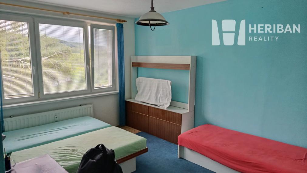 3izb. byt s logiou 72 m2, ul. Azovská, KE Nad Jazerom