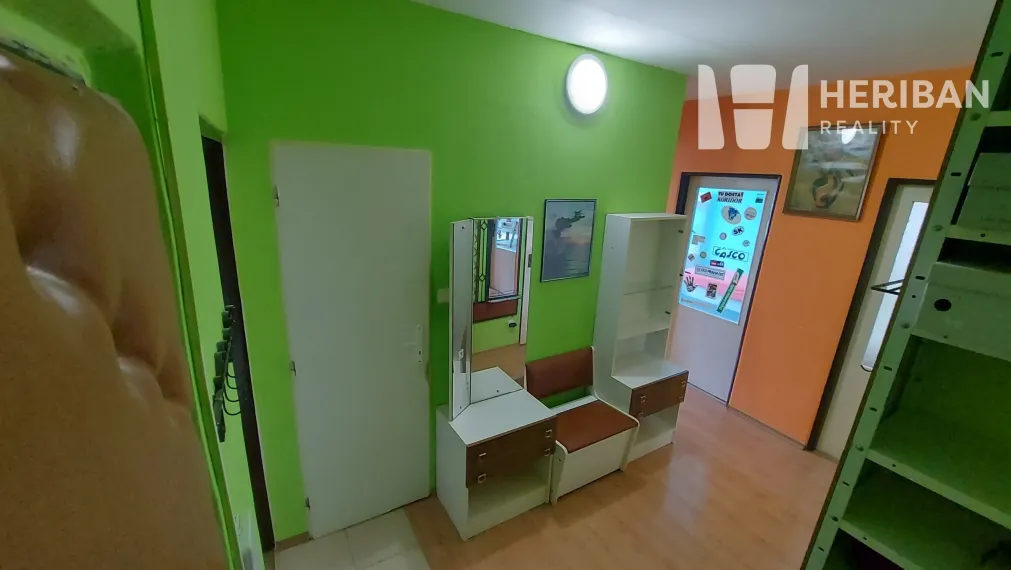 3izb. byt s logiou 72 m2, ul. Azovská, KE Nad Jazerom