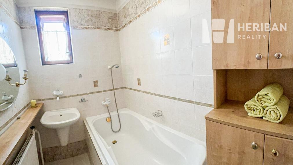 6 izb. rodinný dom, pozemok 700 m2, Sady nad Torysou