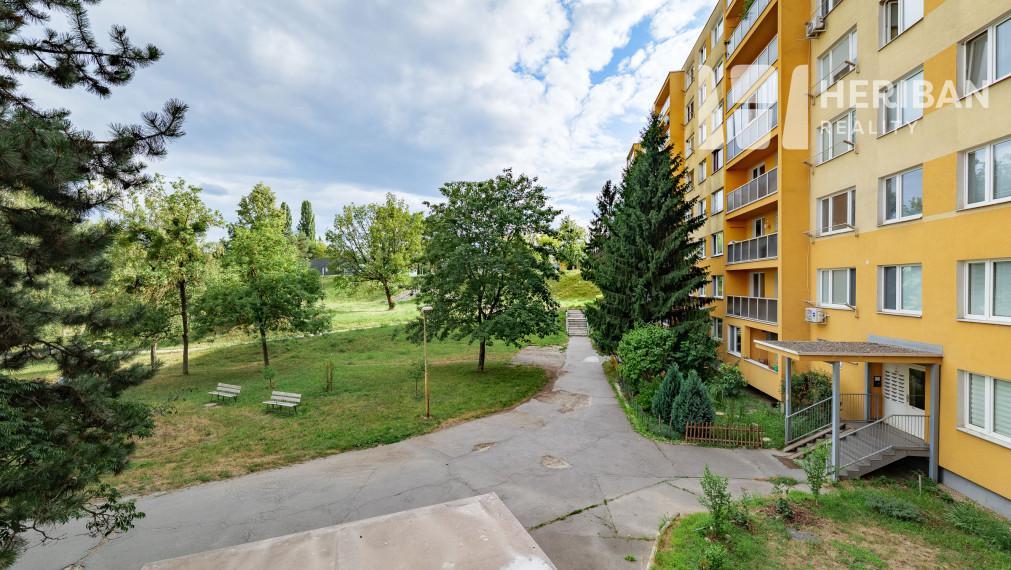 1zb.byt, 28m2, Humenská ul, Západ-Terasa