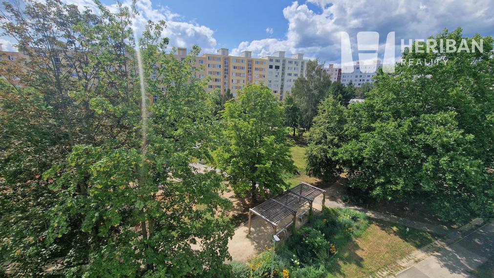 2izbový byt s logiou, 50m2, Jasuschova ul.,KE-Sídl.KVP