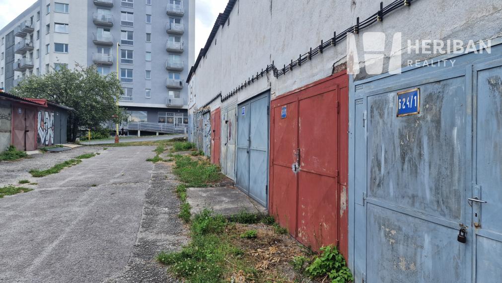 Na predaj murovaná garáž, Vojenská-Karpatská ul, Staré Mesto-Kuzmánka