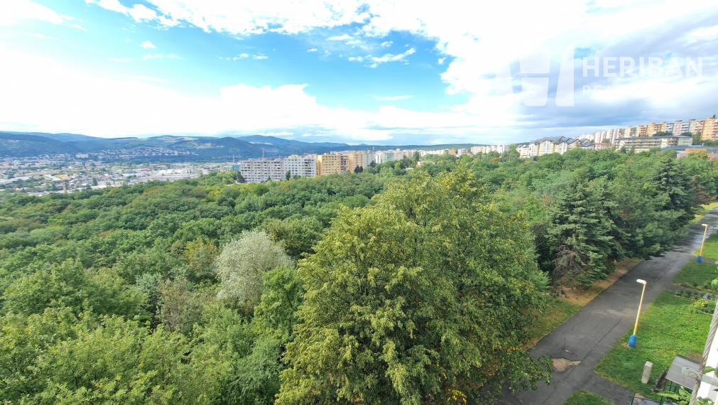 3-izb.byt s 6mlogiou,zariadený, nová komplet rek, Jaltská ul