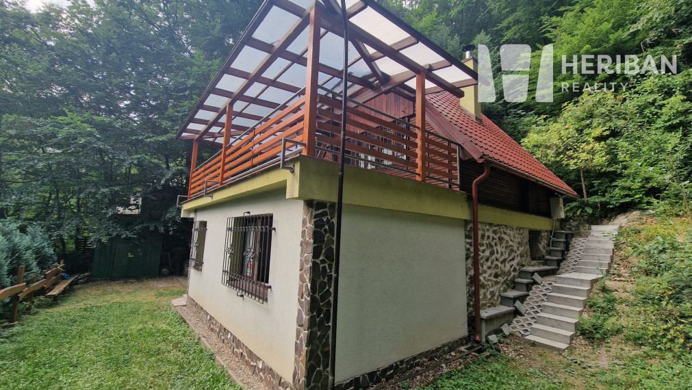 3izb.murovaná chata pri jazere, 21ár.pozemok, Bukovec
