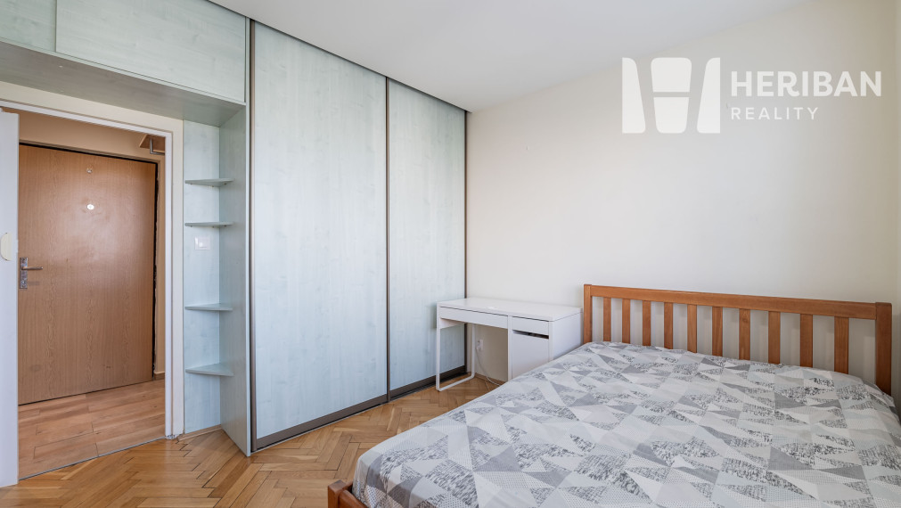 4zb.byt s logiou, 72m2, ul. Výstavby, Západ-Terasa