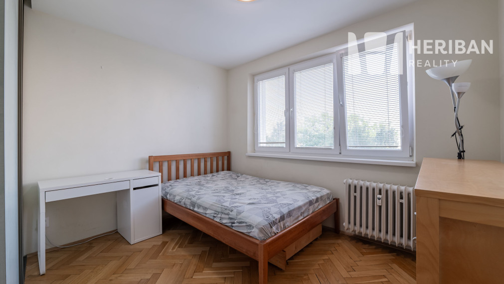4zb.byt s logiou, 72m2, ul. Výstavby, Západ-Terasa