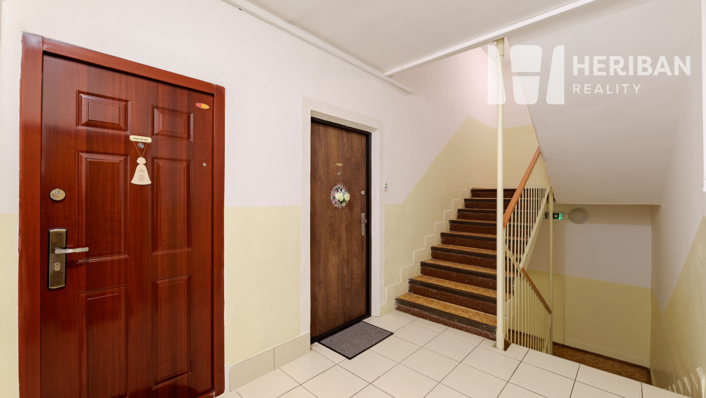 4zb.byt s logiou, 72m2, ul. Výstavby, Západ-Terasa