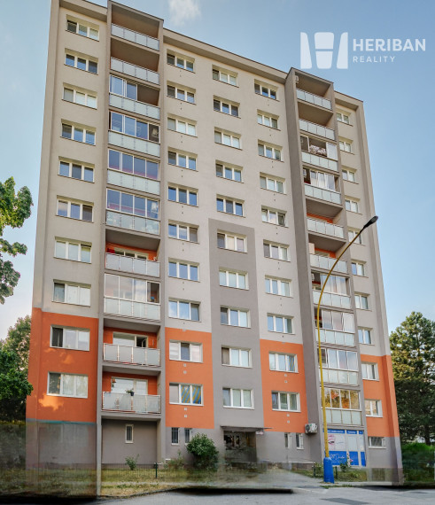 4zb.byt s logiou, 72m2, ul. Výstavby, Západ-Terasa