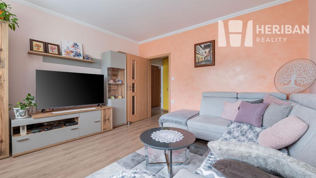 2-izb.byt s logiou, 52m2, 6.p., Titogradská ul, KE-časť KVP