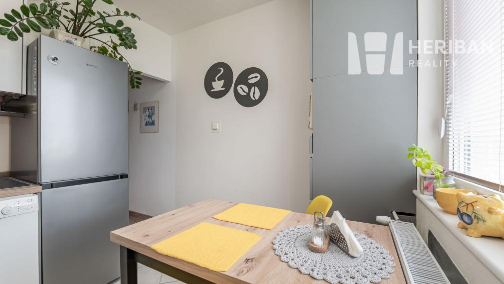 2-izb.byt s logiou, 52m2, 6.p., Titogradská ul, KE-časť KVP