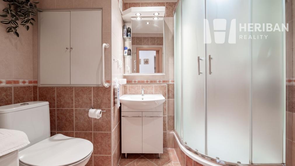 2-izb.byt s logiou, 52m2, 6.p., Titogradská ul, KE-časť KVP
