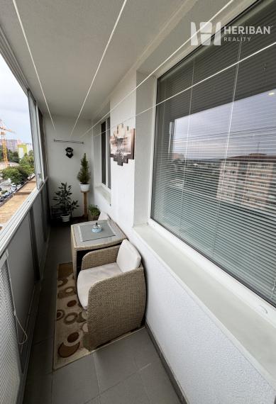 1,5izb.byt s 6m logiou, komplet.rek, Turgenevova ul, KE-Juh