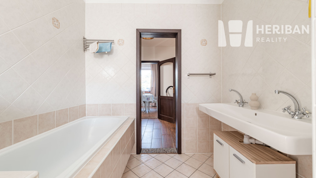 510 m² ÚŽITKOVEJ PLOCHY NA STROPKOVSKEJ | 7 IZIEB | GARÁŽ
