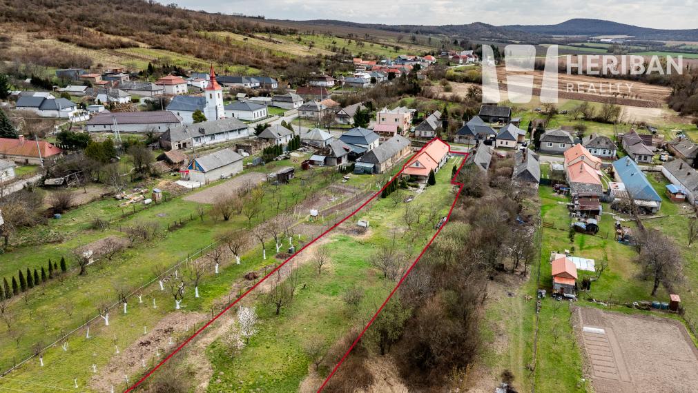 4izb.chalupa/RD v srdci Tokaja, obec Černochov, 25ár.pozemok