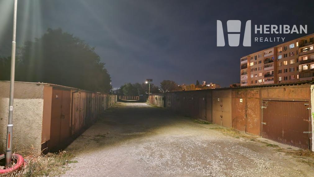 murovaná garáž, 18m2, Michalovská ul, KE-Západ