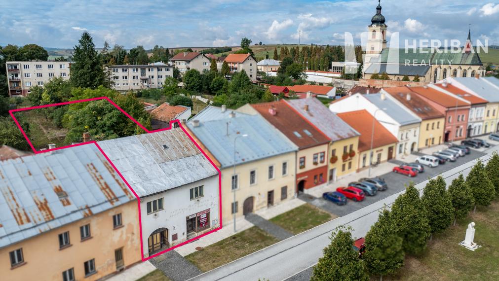 staromestský RD v centre, s 11ár.pozemkom, Spišské Vlachy