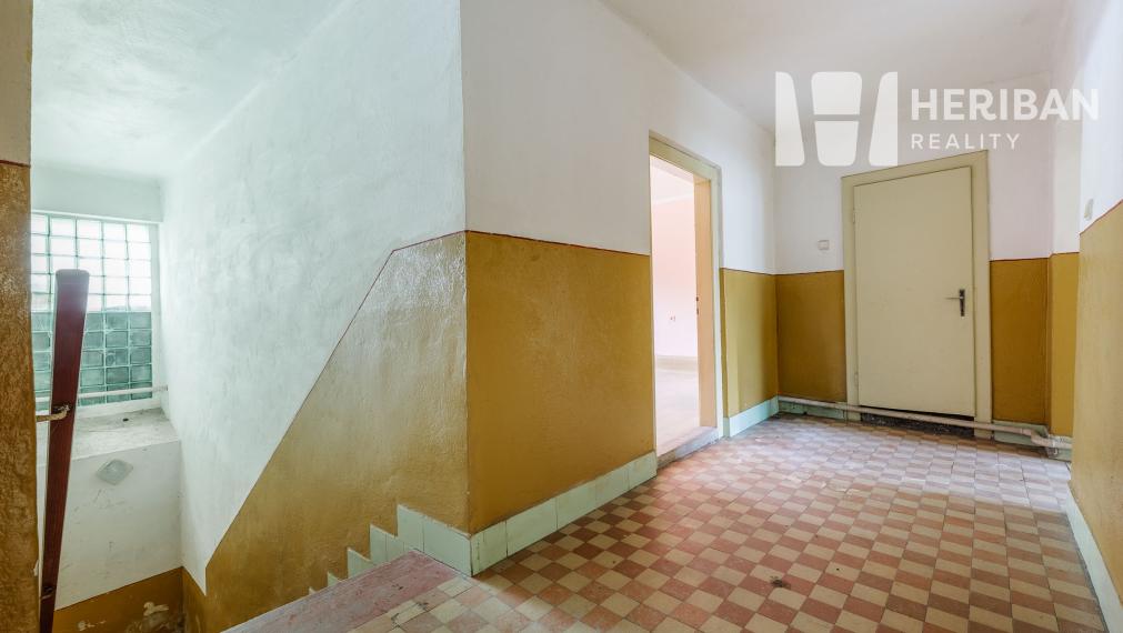 staromestský RD v centre, s 11ár.pozemkom, Spišské Vlachy