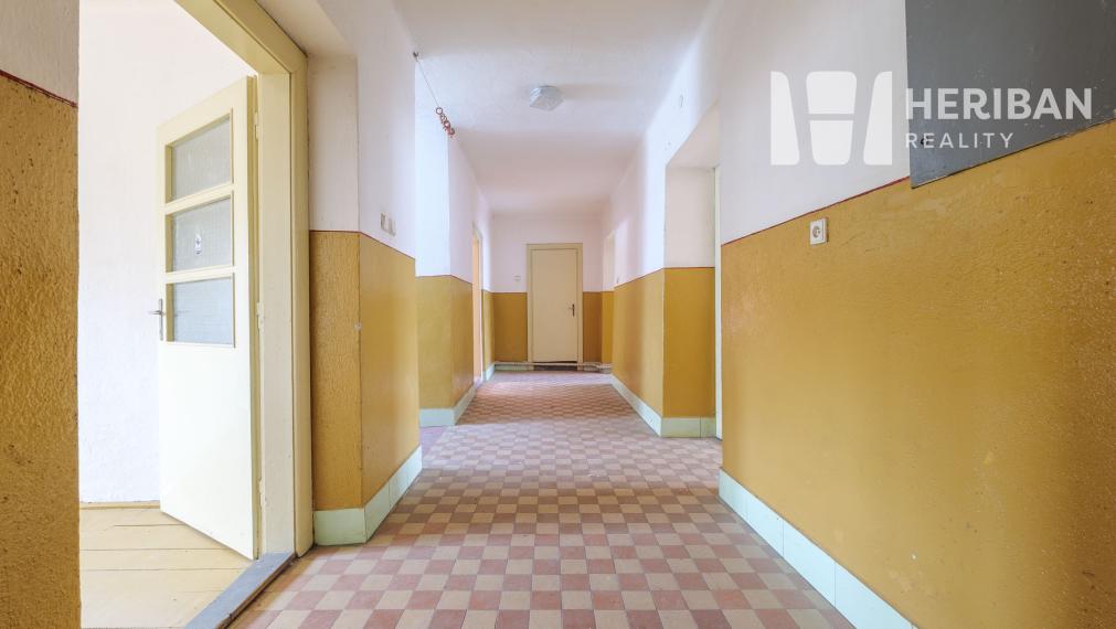 staromestský RD v centre, s 11ár.pozemkom, Spišské Vlachy