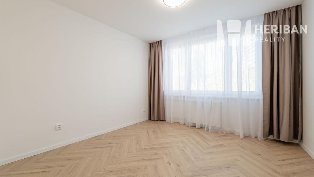 3-izb.byt s logiou, 68m2, nová rekonštr., Západ-Terasa