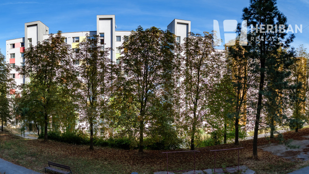 2-izb.byt s logiou, 50m2, rekonštr.,Titogradská ul, KE- KVP