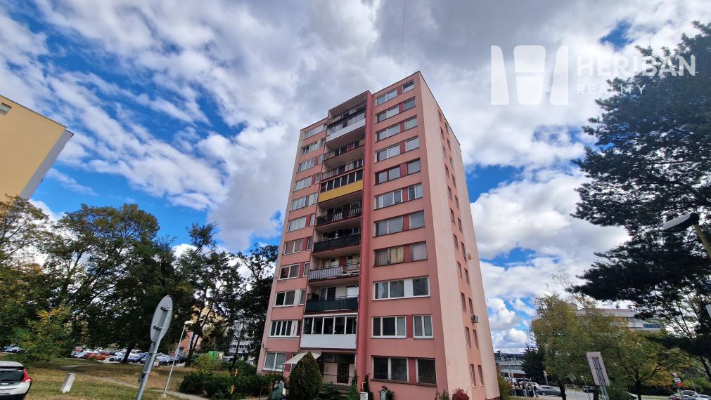 3-izb.byt s 6m logiou, Trieda SNP, Západ-Terasa