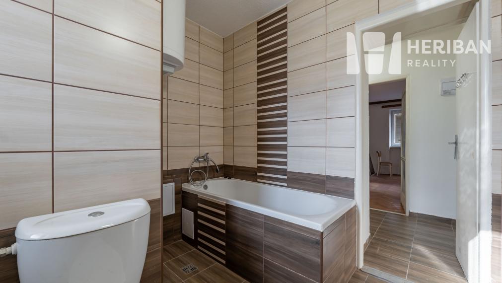 2 izb.tehlový byt, rekonštruovaný, ul. 1.Mája, Revúca