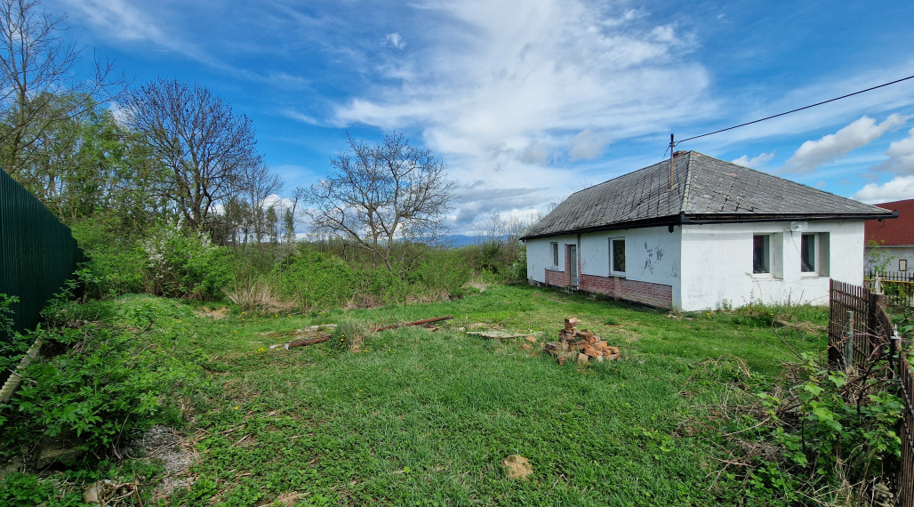 rodinný dom so 16ár.pozemkom, obec Buzica, Košice-okolie