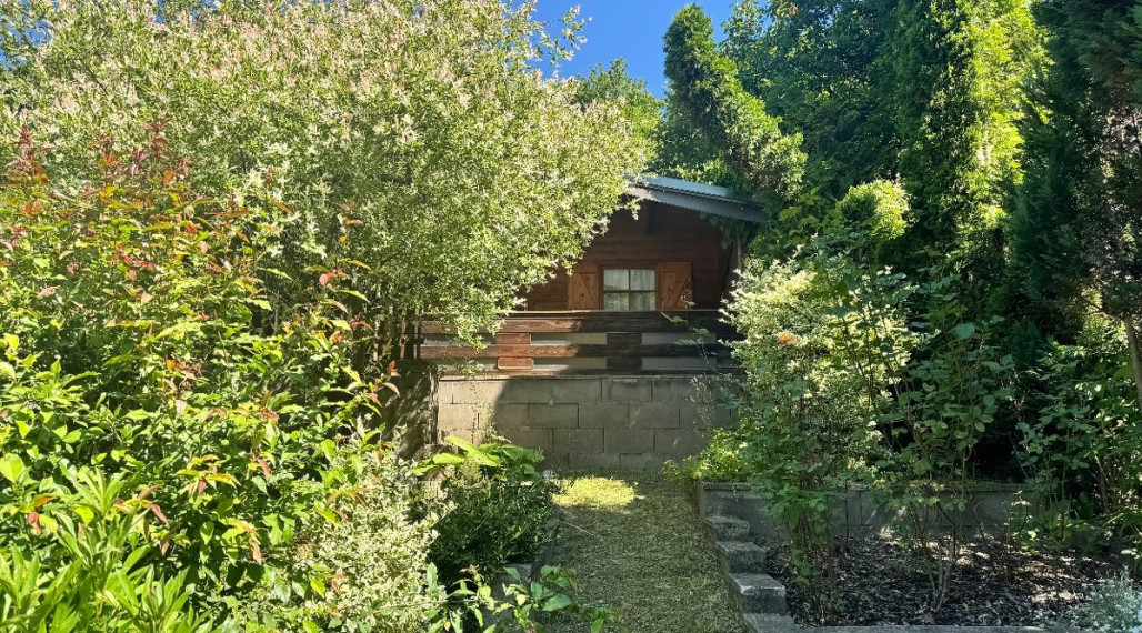 PREDANÉ: Záhrada s drevenou chatkou, 4ár pozemok, Nižný Klátov