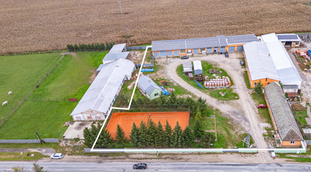 Admin.budovy + sklady, 65 ár.pozemok, k.ú. Mokrance/Moldava nad Bodvou