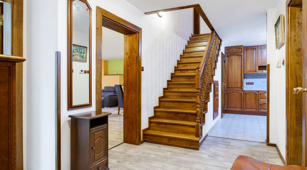 4-izb.rodinný dom s 6,2 ár.pozemkom, Diamantová ul, Ke-Západ