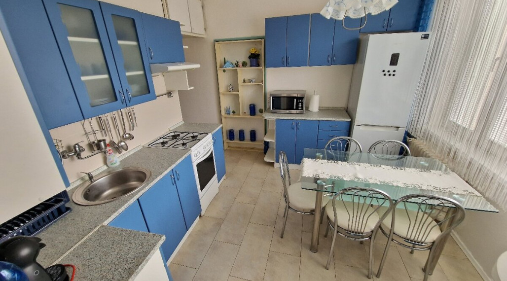 3 izb.byt s logiou, 67m2,zariadený, Karpatská ul,Staré Mesto