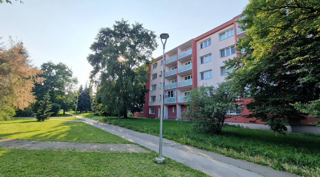 Na predaj: 1-izb.byt, 27m2, Ružínska ul, Západ-Terasa