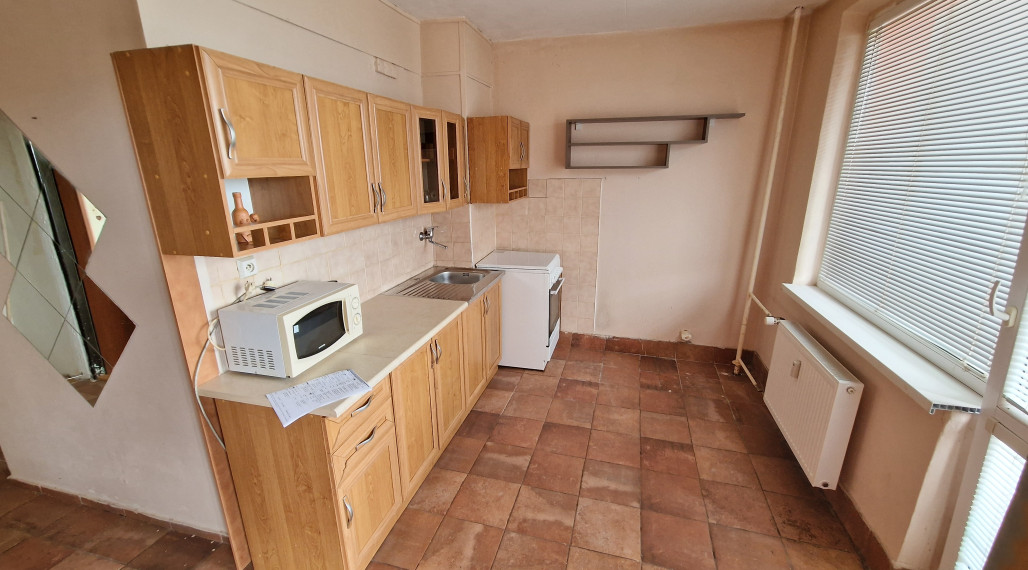 Na predaj: 3-izb.byt s 2 logiami, 64m2, Ždiarska ul, KE-Nad Jazerom