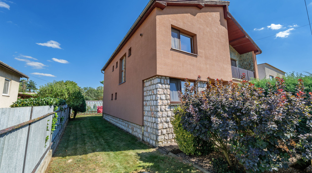 5izb.rodinný dom s 6,9ár.pozemkom, obec Budulov, KE-okolie