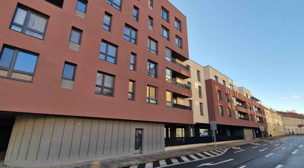 1 izb.byt s 7m loggiou+park.miesto, Rezidencia Mlynská Bašta